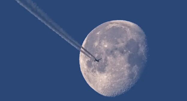 马斯克的火箭要撞月球了